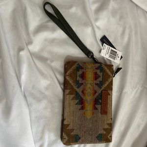 Pendleton 3 pocket keeper